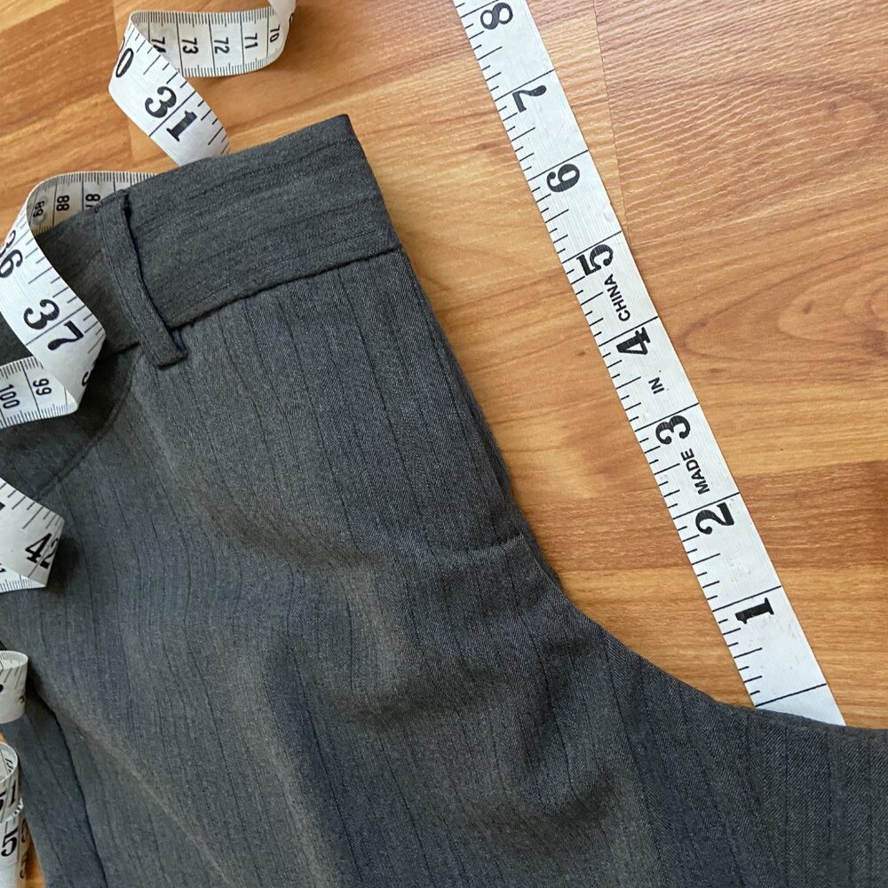 Tracy Evans low rise boot cut gray pants size 1 - Picture 9 of 12